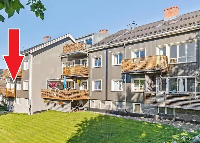 Central 2 Bedroom Apartment